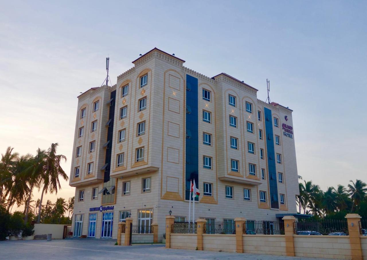 Grand Tayba Hotel 塞拉莱 外观 照片