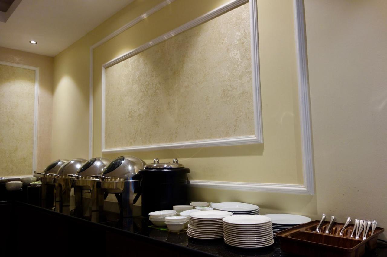 Grand Tayba Hotel 塞拉莱 外观 照片
