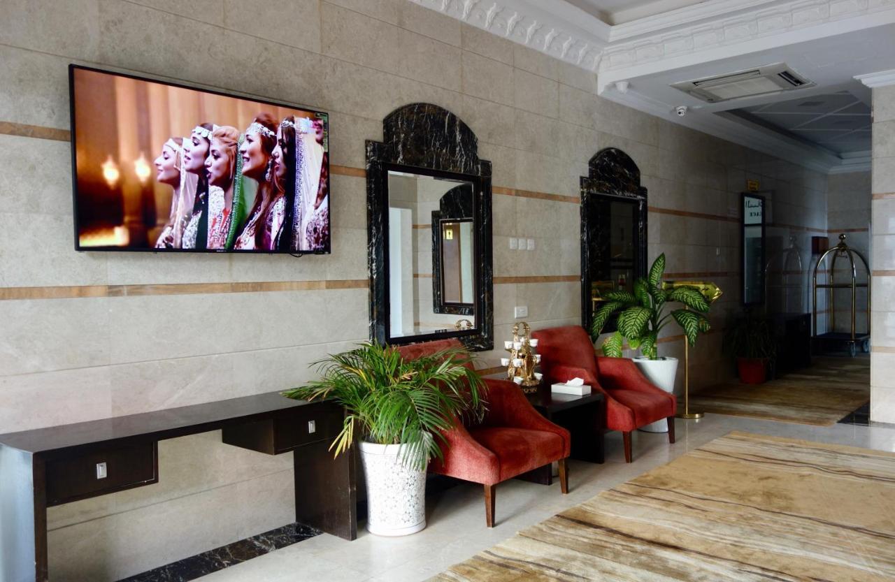 Grand Tayba Hotel 塞拉莱 外观 照片